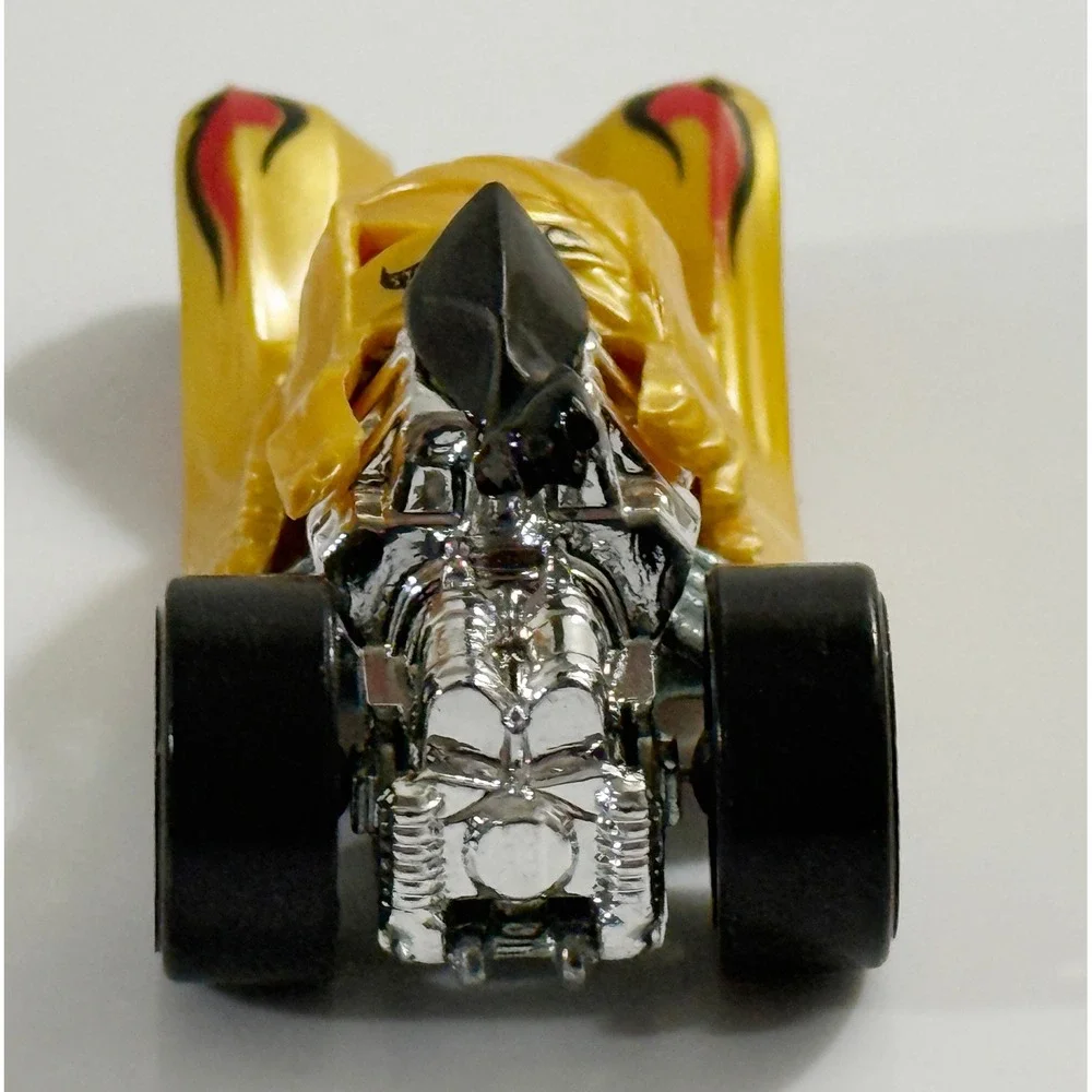 Hot Wheels Toy Car Kids 1:64 Gold Tomb Up Mummy Flame Diecast 2009 Mattel